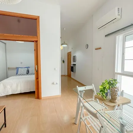 Plz De La Merced Solera Apartment Malaga