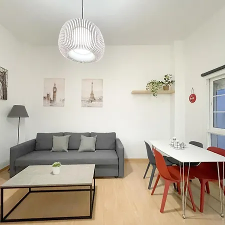 Plz De La Merced Solera Apartment *