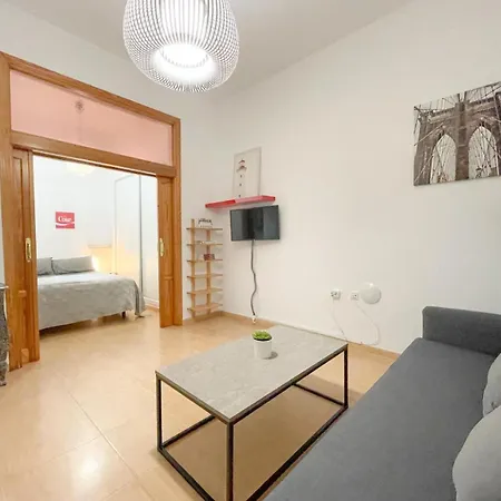 Plz De La Merced Solera Apartment
