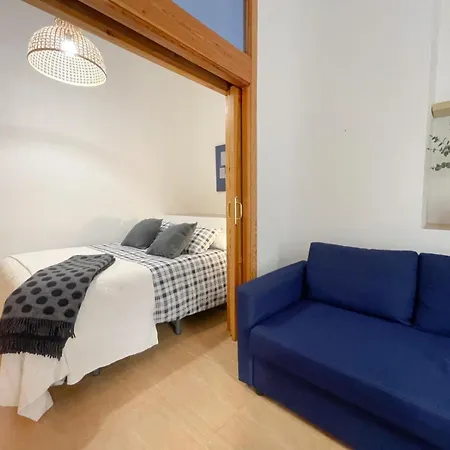 Plz De La Merced Solera Apartment